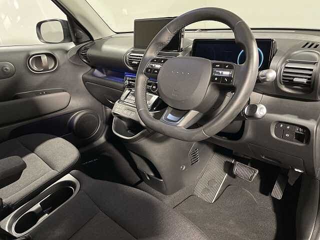 Hyundai INSTER 85kW 02 49kWh 5dr Auto Black