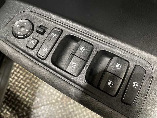 Hyundai INSTER 85kW 02 49kWh 5dr Auto Black