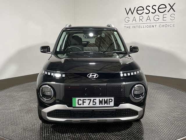 Hyundai INSTER 85kW 02 49kWh 5dr Auto Black