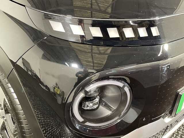 Hyundai INSTER 85kW 02 49kWh 5dr Auto Black