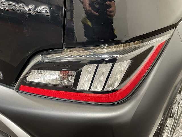Hyundai KONA 1.6 GDi Hybrid Ultimate 5dr DCT Black