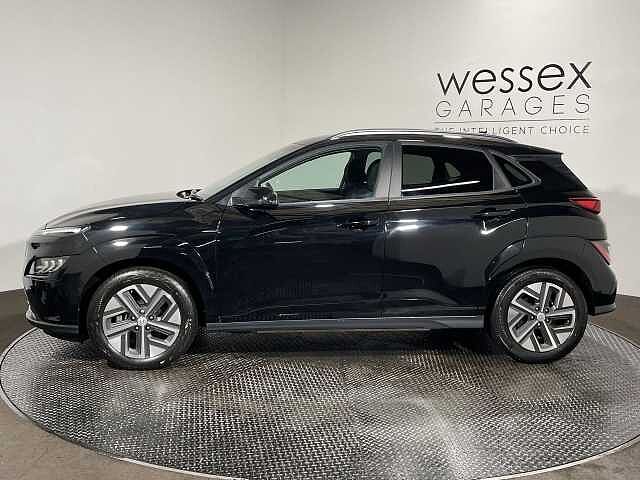 Hyundai KONA 150kW Premium 64kWh 5dr Auto Black