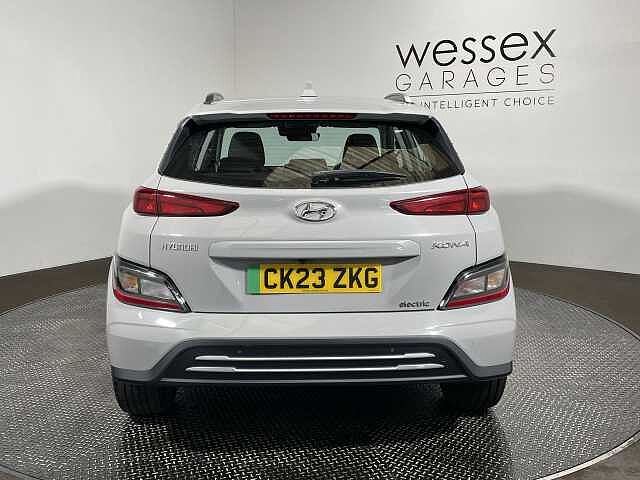 Hyundai KONA 100kW SE Connect 39kWh 5dr Auto