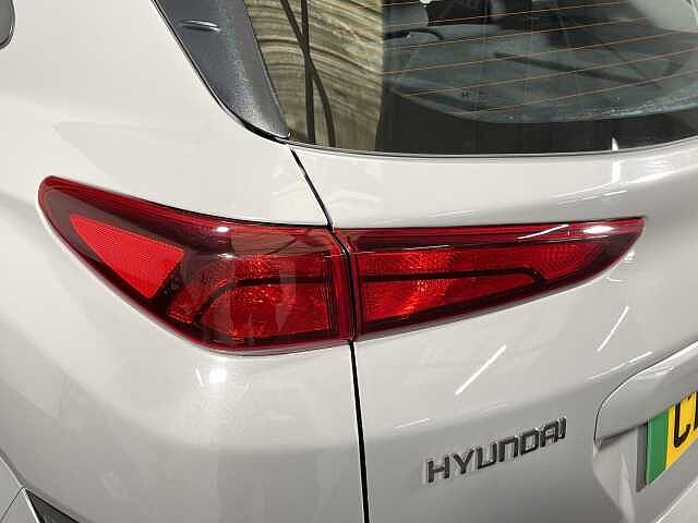 Hyundai KONA 100kW SE Connect 39kWh 5dr Auto