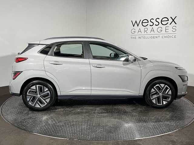 Hyundai KONA 100kW SE Connect 39kWh 5dr Auto