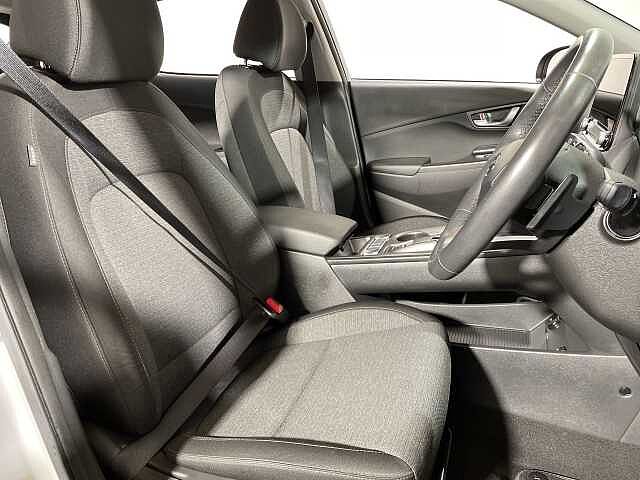 Hyundai KONA 100kW SE Connect 39kWh 5dr Auto
