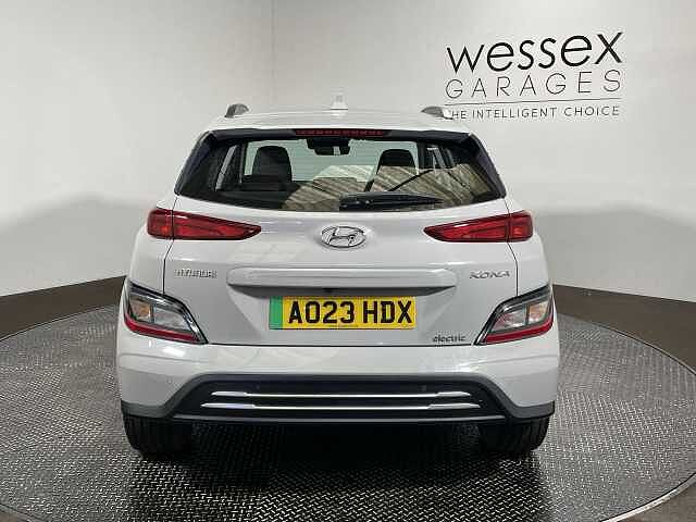 Hyundai KONA 100kW SE Connect 39kWh 5dr Auto