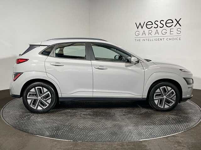 Hyundai KONA 100kW SE Connect 39kWh 5dr Auto
