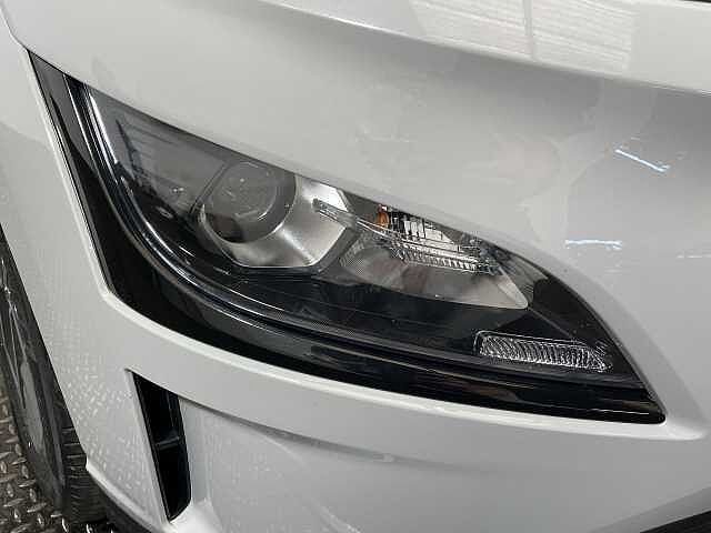 Hyundai KONA 100kW SE Connect 39kWh 5dr Auto