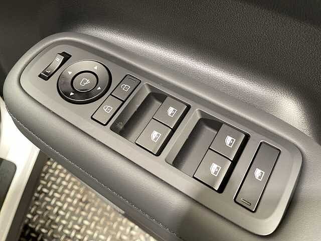 Hyundai SANTA FE 1.6 TGDi 239 Hybrid Premium 5dr 4WD Auto Beige