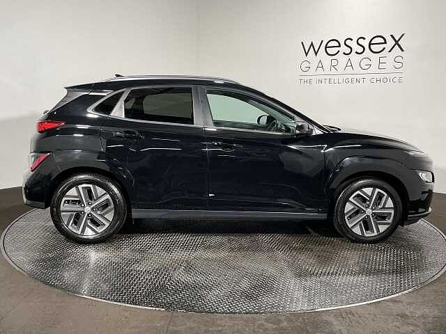 Hyundai KONA 150kW Ultimate 64kWh 5dr Auto Black