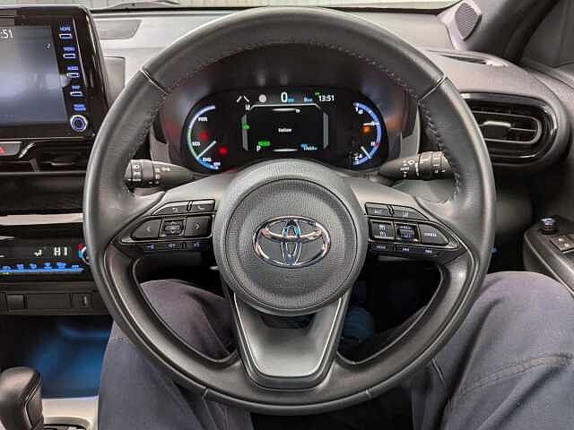 Toyota Yaris Cross 1.5 VVT-h Design E-CVT Euro 6 (s/s) 5dr