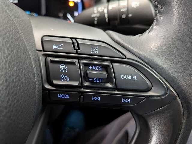 Toyota Yaris Cross 1.5 VVT-h Design E-CVT Euro 6 (s/s) 5dr
