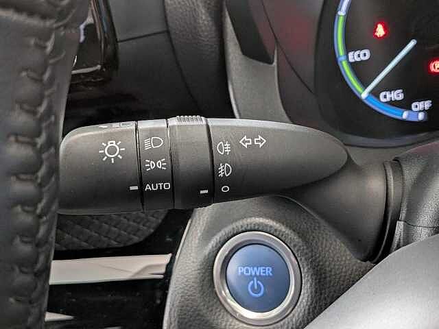 Toyota Yaris Cross 1.5 VVT-h Design E-CVT Euro 6 (s/s) 5dr