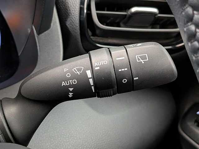 Toyota Yaris Cross 1.5 VVT-h Design E-CVT Euro 6 (s/s) 5dr