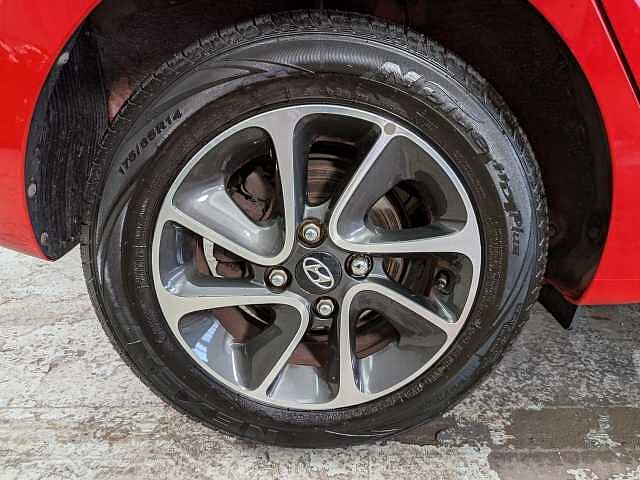 Hyundai I10 1.2 Premium Auto Euro 6 5dr Red