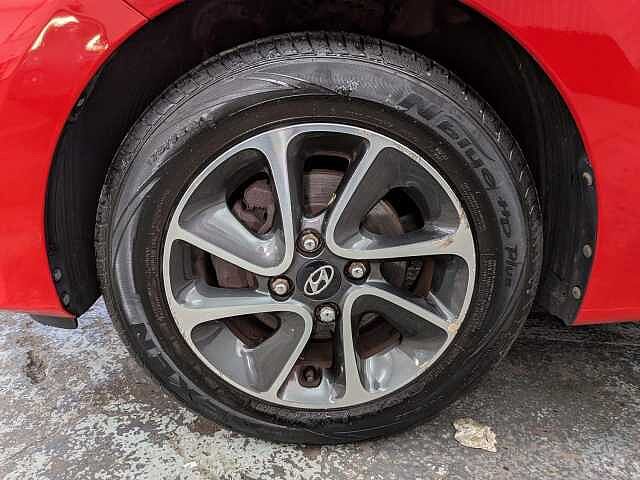 Hyundai I10 1.2 Premium Auto Euro 6 5dr Red