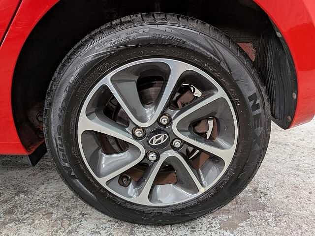 Hyundai I10 1.2 Premium Auto Euro 6 5dr Red