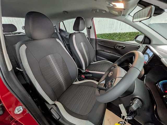 Hyundai I10 1.0 Advance Auto Euro 6 (s/s) 5dr Red
