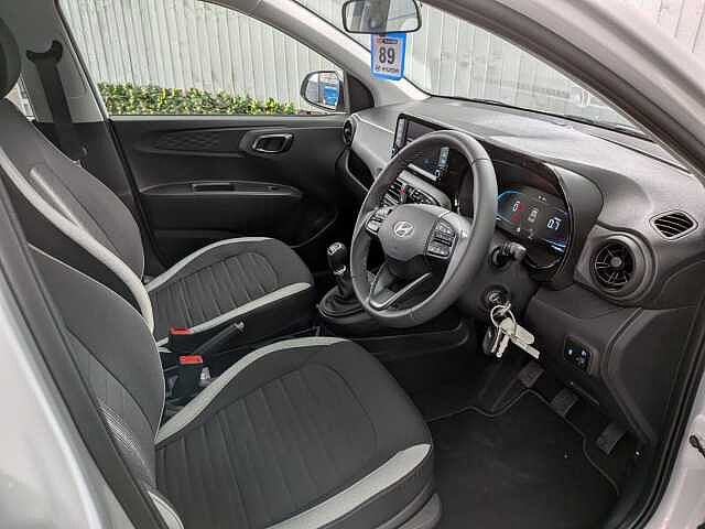 Hyundai I10 1.0 Advance Euro 6 (s/s) 5dr Grey