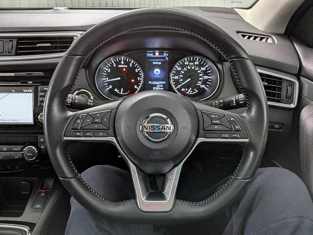 Nissan Qashqai 1.3 DIG-T Tekna Euro 6 (s/s) 5dr