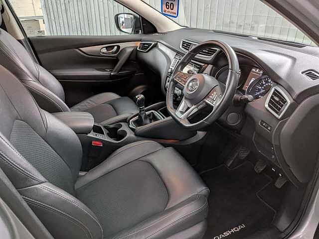 Nissan Qashqai 1.3 DIG-T Tekna Euro 6 (s/s) 5dr