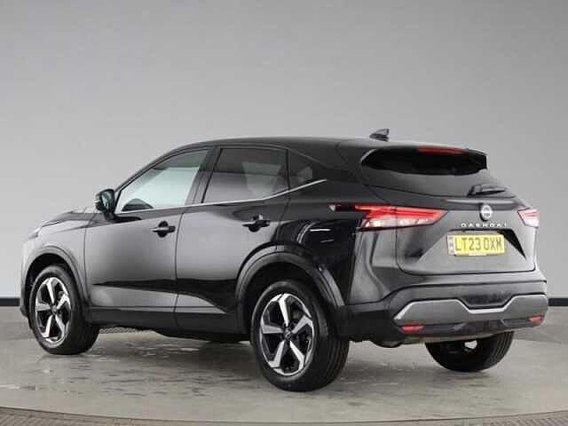 Nissan Qashqai 1.3 DIG-T MHEV N-Connecta XTRON Euro 6 (s/s) 5dr