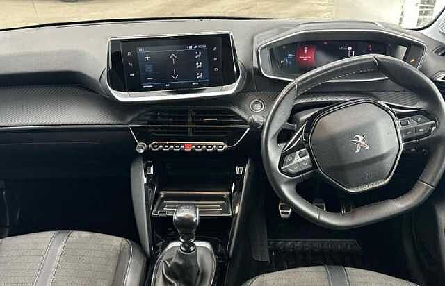 Peugeot 208 1.2 PureTech Allure Premium + Euro 6 (s/s) 5dr