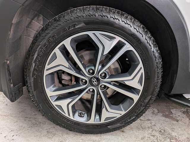 Hyundai Santa Fe 2.2 CRDi Premium SE Auto 4WD Euro 6 (s/s) 5dr 7 Seat