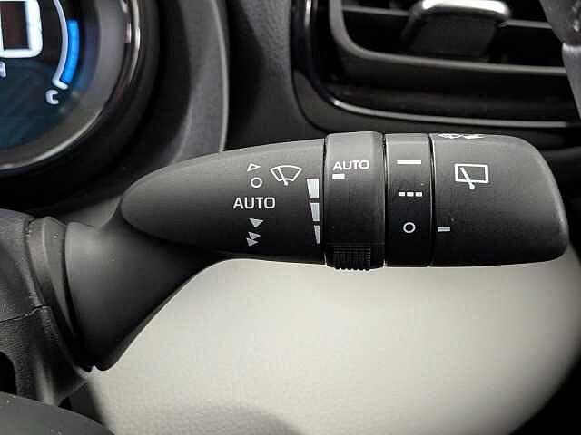 Toyota Yaris 1.5 VVT-h Excel E-CVT Euro 6 (s/s) 5dr
