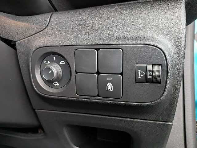 Citroen C3 1.2 PureTech Flair Euro 6 (s/s) 5dr