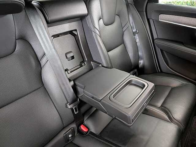 Volvo V90 2.0 B4 MHEV Inscription Auto Euro 6 (s/s) 5dr