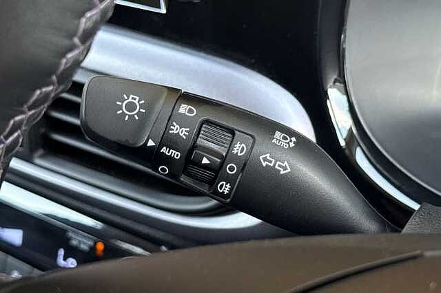 Hyundai i10 1.0 [63] Premium 5dr Auto [Nav]