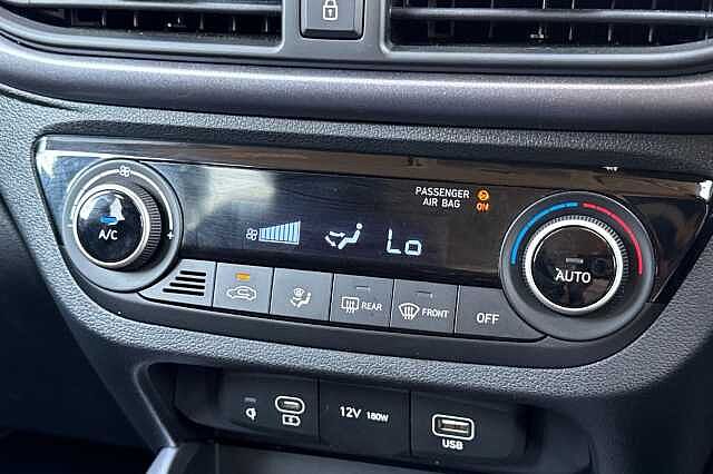 Hyundai i10 1.0 [63] Premium 5dr Auto [Nav]
