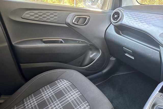 Hyundai i10 1.0 [63] Premium 5dr Auto [Nav]