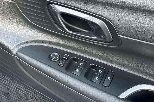 Hyundai i20 1.0T GDi 48V MHD Premium 5dr DCT