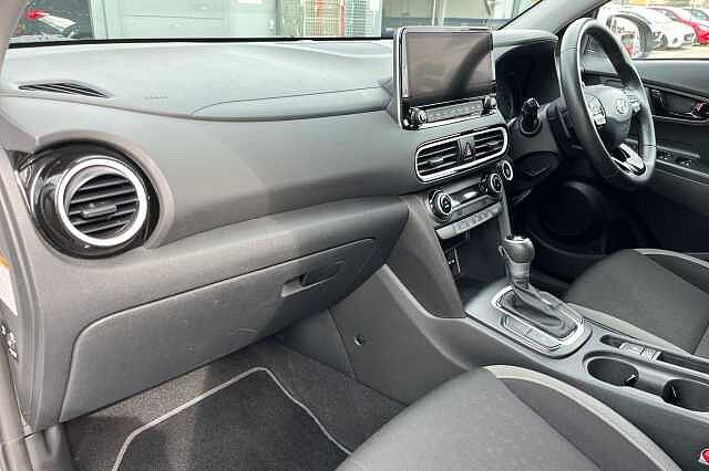 Hyundai KONA 1.6 GDi Hybrid Premium 5dr DCT White