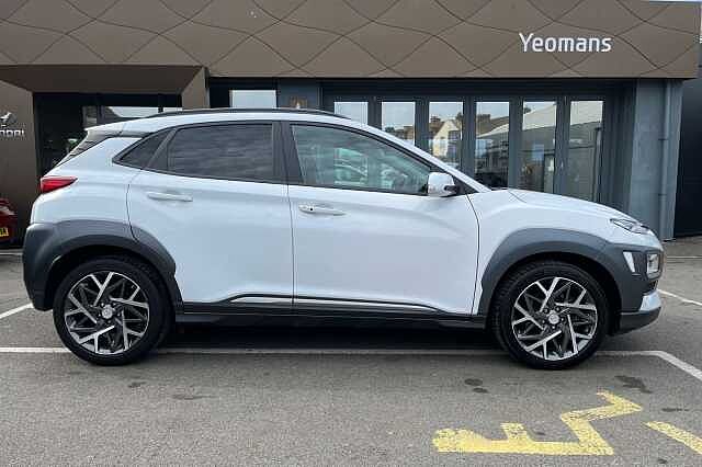 Hyundai KONA 1.6 GDi Hybrid Premium 5dr DCT White