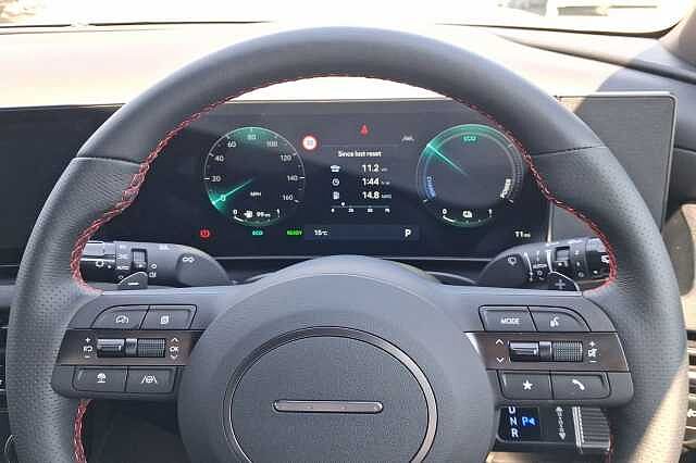 Hyundai TUCSON 1.6T Hybrid N Line 5dr Auto White