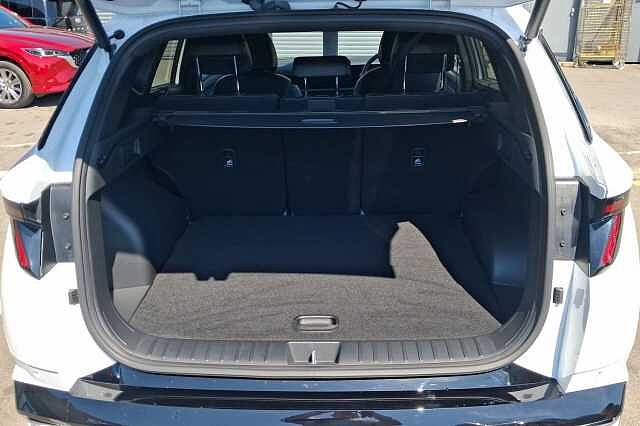 Hyundai TUCSON 1.6T Hybrid N Line 5dr Auto White