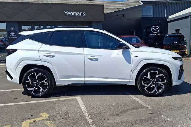 Hyundai TUCSON 1.6T Hybrid N Line 5dr Auto White