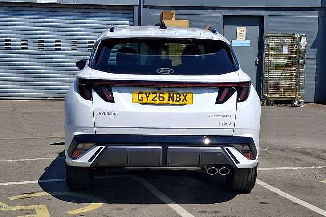 Hyundai TUCSON 1.6T Hybrid N Line 5dr Auto White