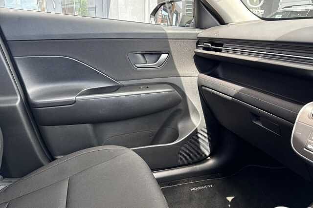 Hyundai KONA 1.0T 100 Advance 5dr Black