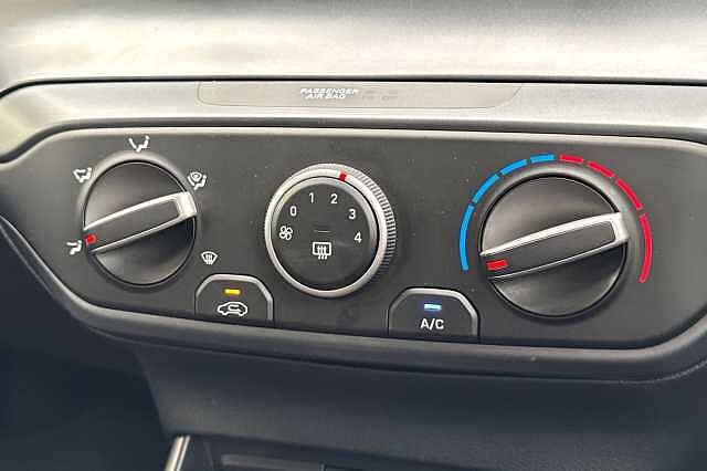 Hyundai I20 1.0T GDi 48V MHD SE Connect 5dr DCT Blue