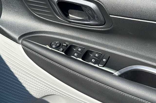 Hyundai i20 1.0T GDi 90 Tech Line 5dr DCT
