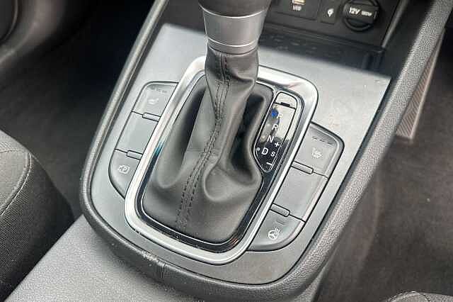 Hyundai KONA 1.6 GDi Hybrid Premium 5dr DCT
