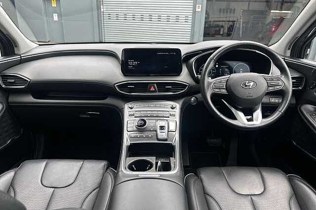 Hyundai SANTA FE 1.6 TGDi Hybrid Ultimate 5dr Auto Black