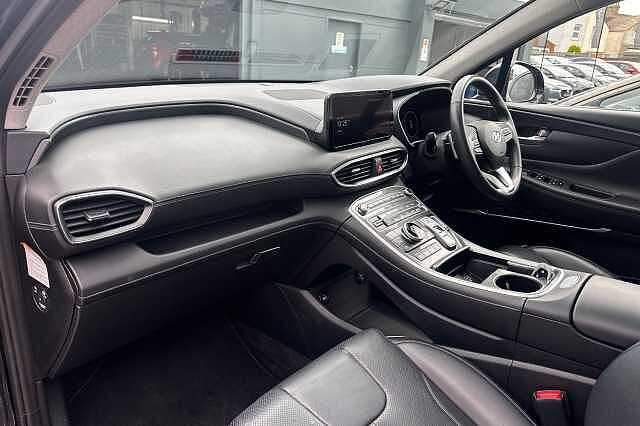 Hyundai SANTA FE 1.6 TGDi Hybrid Ultimate 5dr Auto Black