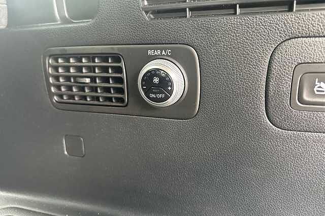 Hyundai SANTA FE 1.6 TGDi Hybrid Ultimate 5dr Auto Black