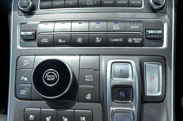 Hyundai SANTA FE 1.6 TGDi Hybrid Ultimate 5dr Auto